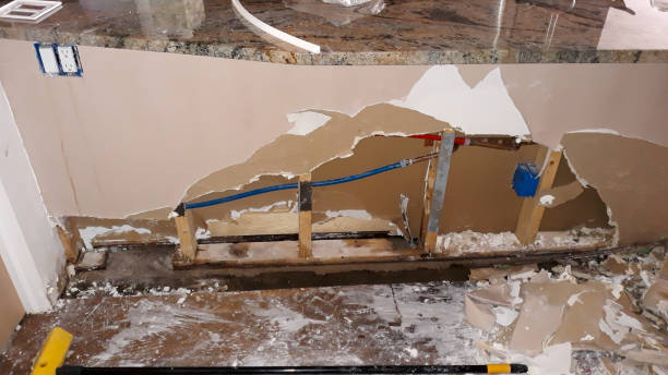 Best Flood restoration services  in Lindsay, OK